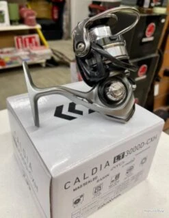Moulinet DAIWA CALDIA 3000D-CXH -Aqua Peche Soldes Magasin 00003 Moulinet DAIWA CALDIA 3000D CXH