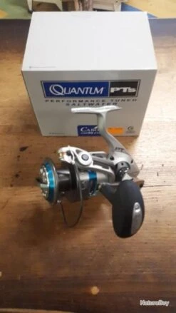 Quantum Moulinet De Pêche En Mer QUATUM PTs CSP80 PTSE -Aqua Peche Soldes Magasin 00003 Moulinet de peche en mer QUATUM PTs CSP80 PTSE
